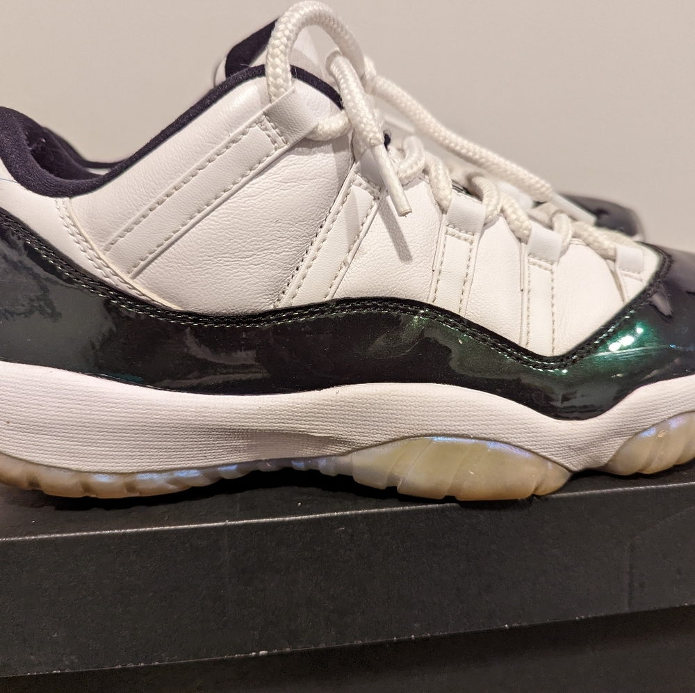 Air Jordan 11